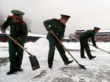 Холодный воздушный фронт принес в воскресенье в Пекин обильный снег и самые низкие за 50 лет температуры: до -16 градусов по Цельсию. В связи с этим в городе на 30% подскочило потребление газа Холодный воздушный фронт принес в воскресенье в Пекин обильный снег и самые низкие за 50 лет температуры: до -16 градусов по Цельсию. В связи с этим в городе на 30% подскочило потребление газа