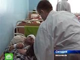 Нургалиев навестил в больницах раненных при теракте в Махачкале милиционеров и вручил им награды