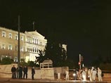 Взрыв на главной площади Афин - власти назвали его нападением на демократию