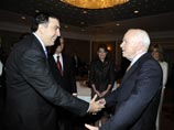 Президент Грузии назвал Маккейна "настоящим другом Грузии", который в августе 2008 года выразил свою поддержку стране. По его словам, Маккейн "всю свою жизнь прожил жизнью героя"