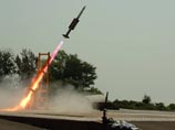 Индия в понедельник успешно провела испытания двух ракет Astra класса "воздух-воздух", сообщает министерство обороны Индии