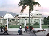 В Порт-о-Пренс разрушено здание президентского дворца