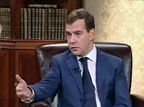 На втором месте &#8211; президент РФ Дмитрий Медведев (9,14 и 8,99 соответственно)