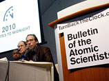На проведенной сегодня одновременно в Нью-Йорке и Лондоне пресс-конференции издатели американского журнала Bulletin of the Atomic Scientists объявили о том, что отводят на одну минуту назад от "ядерной полуночи" стрелки символических "часов судного дня"