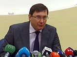 Министр внутренних дел Украины Юрий Луценко предупреждает об уголовной ответственности за невыполнение судебных решений