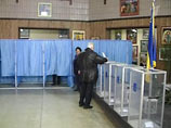 Кандидат Виктор Янукович уверенно лидирует на выборах президента Украины среди избирателей областных центров страны. Об этом свидетельствуют результаты опроса избирателей корреспондентами агентства "Интерфакс"