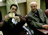 По оценкам S&P, доля внешнего долга Греции к ВВП сейчас составляет 120%, к 2012 году почти неизбежно вырастет до 138% (безопасным считается уровень порядка 60%) По оценкам S&P, доля внешнего долга Греции к ВВП сейчас составляет 120%, к 2012 году почти неизбежно вырастет до 138% (безопасным считается уровень порядка 60%)