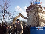 Между тем, снесено уже два дома Между тем, снесено уже два дома