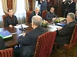 Коммунисты предложили Госдуме узаконить права оппозиции в России Коммунисты предложили Госдуме узаконить права оппозиции в России