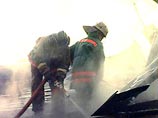 При тушении крупного пожара в Екатеринбурге пострадали пожарные