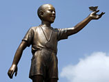 Индонезийцы требуют снести памятник юному Обаме в Джакарте