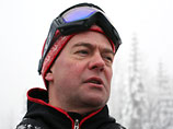 Во вторник, фотограф Дмитрий Терновский написал в своем блоге, что ему удалось поговорить с президентом России Дмитрием Медведевым, когда тот отдыхал  на горнолыжном курорте "Красная Поляна" в Сочи и общался с согражданами