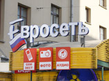 По версии СКП, Дмитрий Латыш в 2006 году превысил свои полномочия, когда распорядился уничтожить 50 тысяч мобильных телефонов Motorola стоимостью 62 млн рублей, изъятых у компании "Евросеть По версии СКП, Дмитрий Латыш в 2006 году превысил свои полномочия, когда распорядился уничтожить 50 тысяч мобильных телефонов Motorola стоимостью 62 млн рублей, изъятых у компании "Евросеть