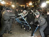 Оппозиционеры и правозащитники пытаются устроить митинг на Триумфальной площади 31 числа каждый "длинный" месяц. Власти им каждый раз отказывают Оппозиционеры и правозащитники пытаются устроить митинг на Триумфальной площади 31 числа каждый "длинный" месяц. Власти им каждый раз отказывают
