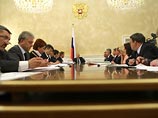 Также 29 января другим своим распоряжением Путин включил Хлопонина в состав президиума правительства РФ