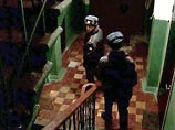 В республике Хакасия милиционеры расследуют обстоятельства смерти супружеской пары. Возле трупов потерпевших оперативники нашли их двухлетнего сына, который продолжал играть на вторые сутки трагедии В республике Хакасия милиционеры расследуют обстоятельства смерти супружеской пары. Возле трупов потерпевших оперативники нашли их двухлетнего сына, который продолжал играть на вторые сутки трагедии