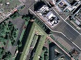 Волею сервиса "Google Карты" московский мавзолей превратился в дворец, а Красная площадь переехала на Манежную Волею сервиса "Google Карты" московский мавзолей превратился в дворец, а Красная площадь переехала на Манежную