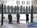 Президент Украины Виктор Ющенко провел совещание с руководством силовых ведомств страны и поручил внутренним войскам взять под охрану Центризбирком