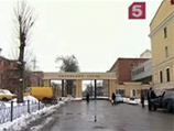 В пресс-службе холдинга "Кировский завод" сообщили, что обрушение произошло в неиспользуемом цеху, поставленном на капитальный ремонт В пресс-службе холдинга "Кировский завод" сообщили, что обрушение произошло в неиспользуемом цеху, поставленном на капитальный ремонт