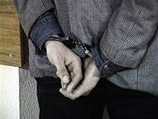 В Кемерово задержанный по подозрению в краже ограбил женщину-следователя прямо в отделении милиции