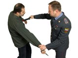 ГИБДД отказалась от жезлов-электрошокеров ГИБДД отказалась от жезлов-электрошокеров