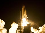 Космический челнок Endeavour успешно стартовал с американского космодрома на мысе Канаверал, запуск которого накануне был отменен из-за неблагоприятных погодных условий