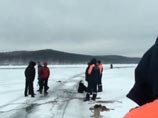 На Байкале автомобиль провалился под лед: трое погибших На Байкале автомобиль провалился под лед: трое погибших