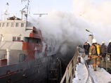 В доке Архангельска сгорел теплоход "Алушта", возивший туристов на Соловки В доке Архангельска сгорел теплоход "Алушта", возивший туристов на Соловки