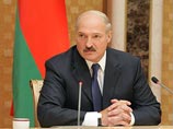 С помощью подобной политики министр намерен заверить президента Белоруссии Александра Лукашенко в том, что "изоляция его страны не в его интересах"