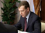 Медведев рассказал о ставке рефинансирования ЦБ и ввозе в Россию микросхем