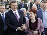Людмила Янукович - новая первая леди Украины. Пока ее супруг, лидер Партии регионов и предполагаемый победитель на выборах президента принимает поздравления от мировых лидеров, журналисты пытаются составить портрет его супруги