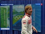 Плющенко перед выступлением посетил тренировку сборной России по хоккею Плющенко перед выступлением посетил тренировку сборной России по хоккею