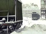 Взрыв на химическом заводе в Свердловской области: рабочих завалило обломками здания Взрыв на химическом заводе в Свердловской области: рабочих завалило обломками здания