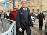 Дымовский подал иск в Первомайский районный суд Краснодара, в котором заявляет, что подписанный Кучеруком приказ о его увольнении из УВД должен быть отменен