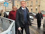 Дымовский подал иск в Первомайский районный суд Краснодара, в котором заявляет, что подписанный Кучеруком приказ о его увольнении из УВД должен быть отменен Дымовский подал иск в Первомайский районный суд Краснодара, в котором заявляет, что подписанный Кучеруком приказ о его увольнении из УВД должен быть отменен