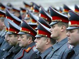 Медведев объявил, что численность сотрудников центрального аппарата МВД будет сокращена с 19,9 тыс. человек до 10 тыс. человек Медведев объявил, что численность сотрудников центрального аппарата МВД будет сокращена с 19,9 тыс. человек до 10 тыс. человек