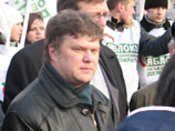 Лидер "Яблока" Митрохин задержан за участие в несанкционированном пикете у здания Минобороны