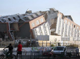 Число жертв разрушительного землетрясения в Чили, произошедшего в субботу, превысило 300 человек