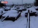Десятки танков, брошенных в уральском лесу и обнаруженных местными жителями, будут вывезены на базу хранения в течение ближайших дух недель, пообещали военные в связи с разразившимся громким скандалом Десятки танков, брошенных в уральском лесу и обнаруженных местными жителями, будут вывезены на базу хранения в течение ближайших дух недель, пообещали военные в связи с разразившимся громким скандалом