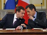 Президент России Дмитирий Медведев, который находится с визитом во Франции, переговорил в Елисейском дворце со своим коллегой Николя Саркози Президент России Дмитирий Медведев, который находится с визитом во Франции, переговорил в Елисейском дворце со своим коллегой Николя Саркози