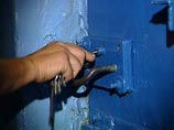 Томский губернатор получил удар по лицу от местного жителя "за смерть бабушки" Томский губернатор получил удар по лицу от местного жителя "за смерть бабушки"