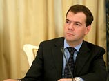 Российская пресса отмечает, что Янукович поехал в Европу после того, как Дмитрий Медведев проигнорировал его инаугурацию