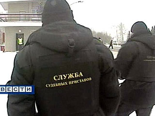 Судебные приставы Приморского края решили встречать должников прямо в зоне таможенного контроля