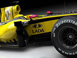 На гоночных болидах Renault F1 появились логотипы Lada