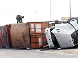 В Нигерии грузовик с цементом въехал в толпу на придорожном рынке, задавив до 50 человек