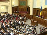По его словам, "есть решение от трех фракций, которые будут формировать коалицию - фракции Партии регионов, Коммунистической партии Украины и Блока Литвина вместе с частью других народных депутатов"