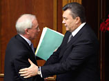 После создания в парламенте Украины "коалиции тушек" премьером страны стал Азаров. Правительство утверждено После создания в парламенте Украины "коалиции тушек" премьером страны стал Азаров. Правительство утверждено