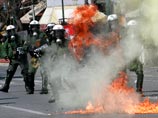 Новые массовые беспорядки в Греции: в Афинах марш профсоюзов закончился дракой с полицией