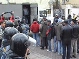 Командир московского ОМОНа отказался от онлайн-интервью, где его завалили неудобными вопросами Командир московского ОМОНа отказался от онлайн-интервью, где его завалили неудобными вопросами