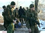 В Чечне рано утром в четверг возобновлены активные действия по поиску и ликвидации боевиков, блокированных в горно-лесистой местности Веденского района